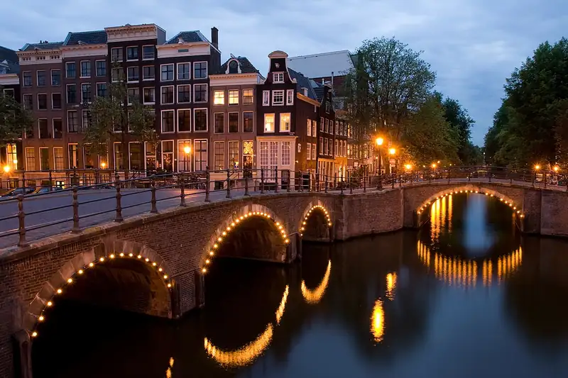 Amsterdam – Dam Meydanı – önizleme fotoğrafı