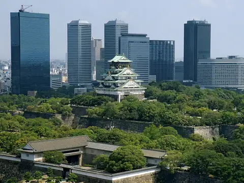 Osaka – Osaka Castle from Tenmabashi